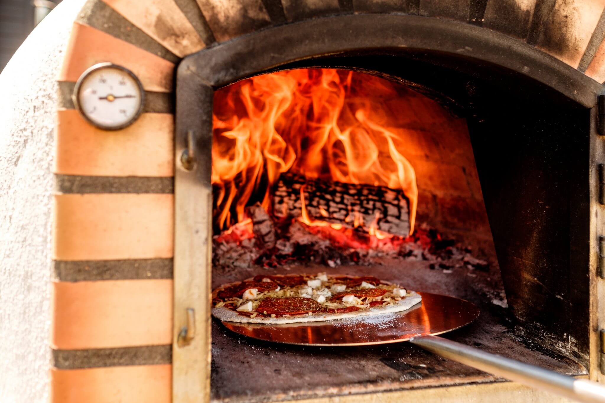 draadloze Opnieuw schieten adelaar Je pizza oven aansteken? | Zo doe je dat! | Pizzahoutoven.eu