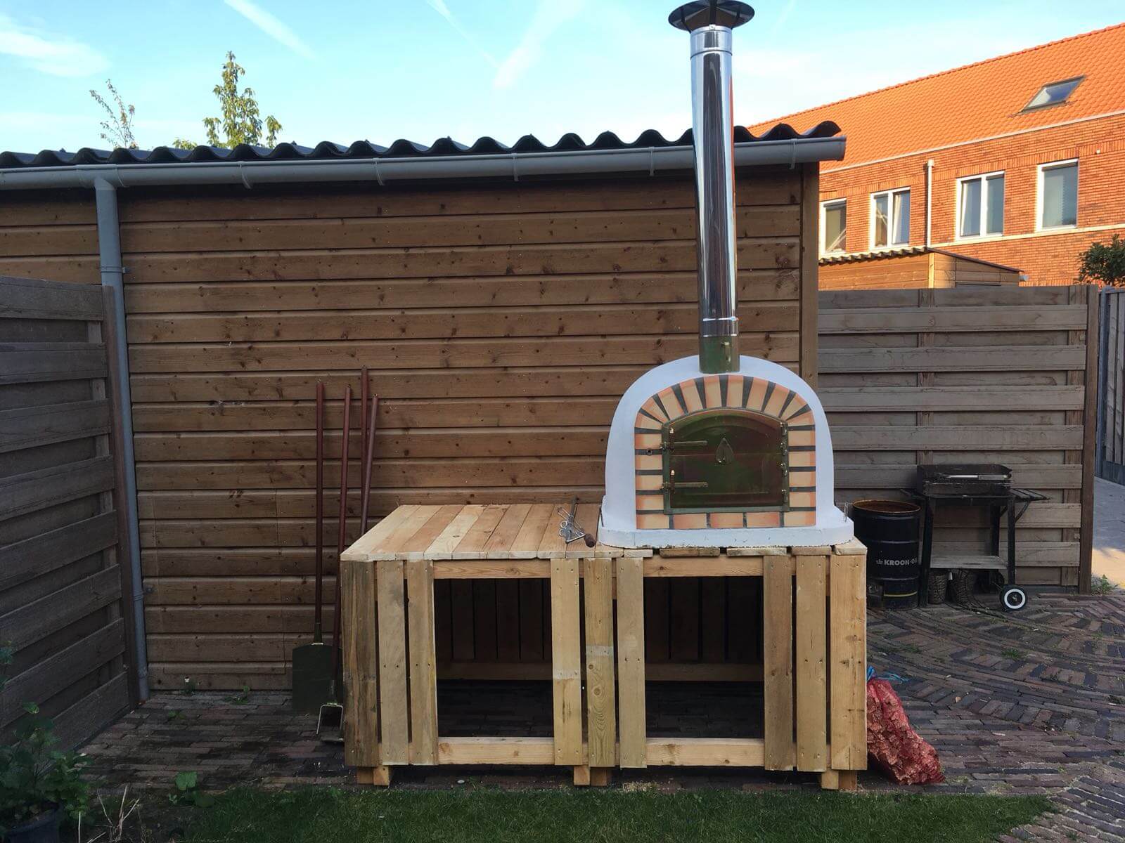 kleine pizza oven van 90 bij 90 cm